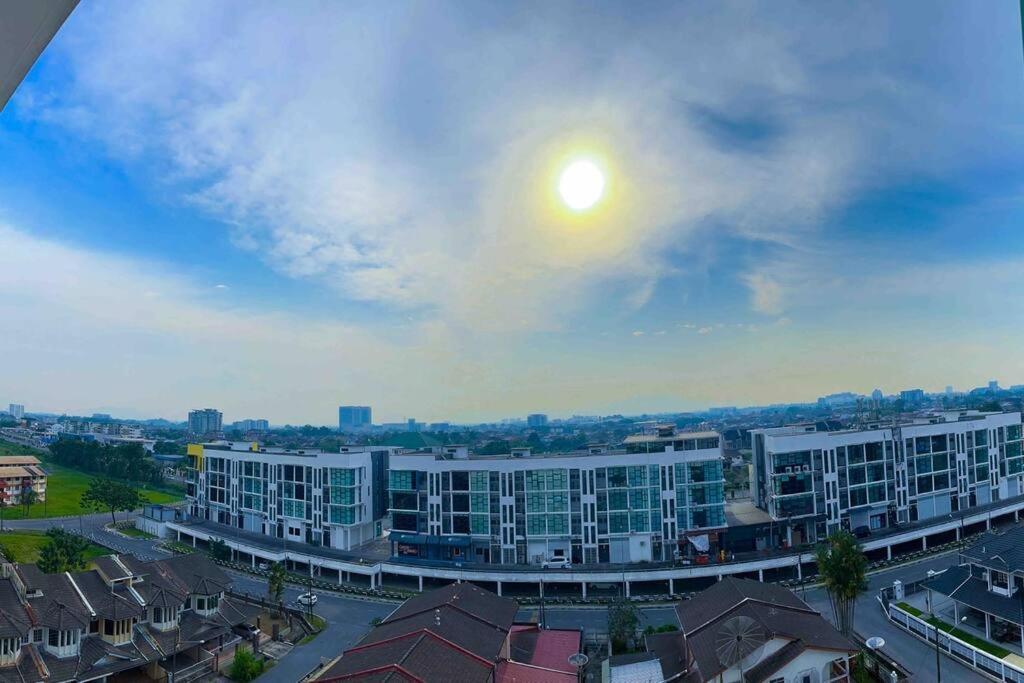 Gala Armadale/Disneyland Theme/City&Pool View迪斯尼樂園主題城市泳池風景民宿 Κουτσίνγκ Εξωτερικό φωτογραφία