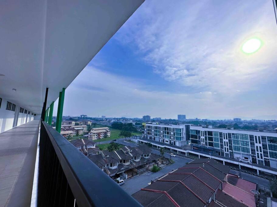 Gala Armadale/Disneyland Theme/City&Pool View迪斯尼樂園主題城市泳池風景民宿 Κουτσίνγκ Εξωτερικό φωτογραφία