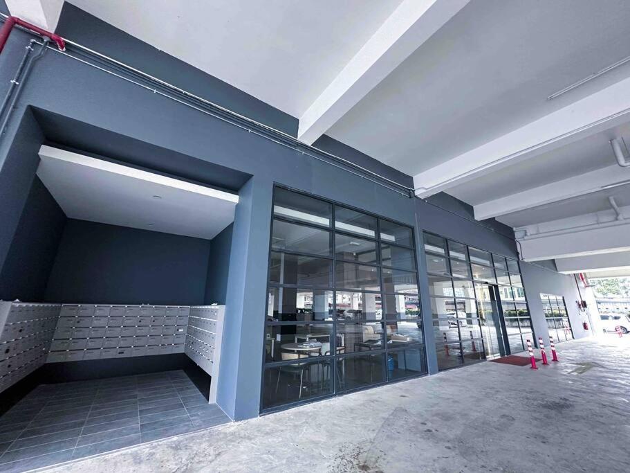 Gala Armadale/Disneyland Theme/City&Pool View迪斯尼樂園主題城市泳池風景民宿 Κουτσίνγκ Εξωτερικό φωτογραφία