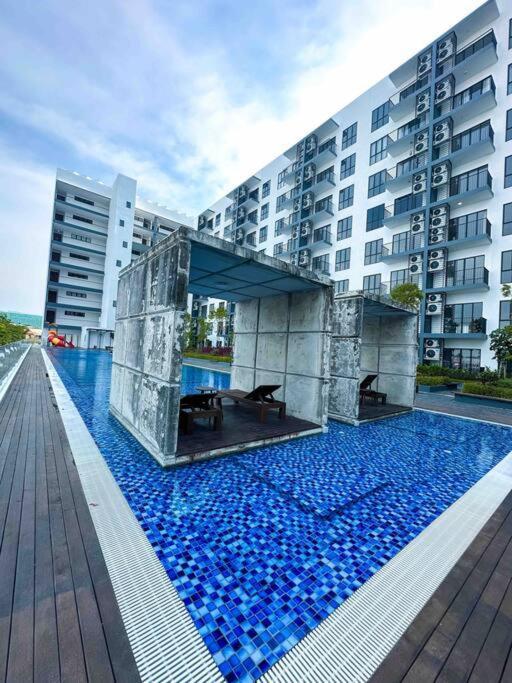 Gala Armadale/Disneyland Theme/City&Pool View迪斯尼樂園主題城市泳池風景民宿 Κουτσίνγκ Εξωτερικό φωτογραφία